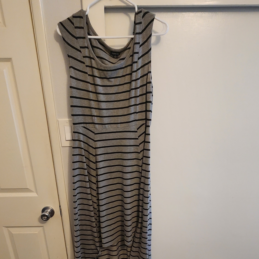 Torrid hig low black and grey dress